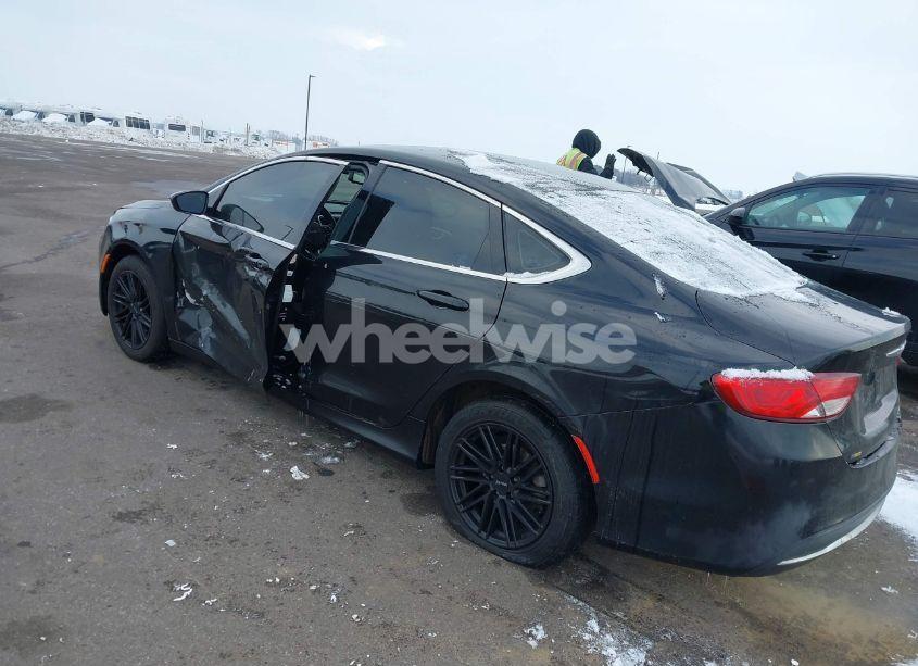 Photo 3 of 2016 Chrysler 200 LIMITED (VIN 1C3CCCAB0GN171323)