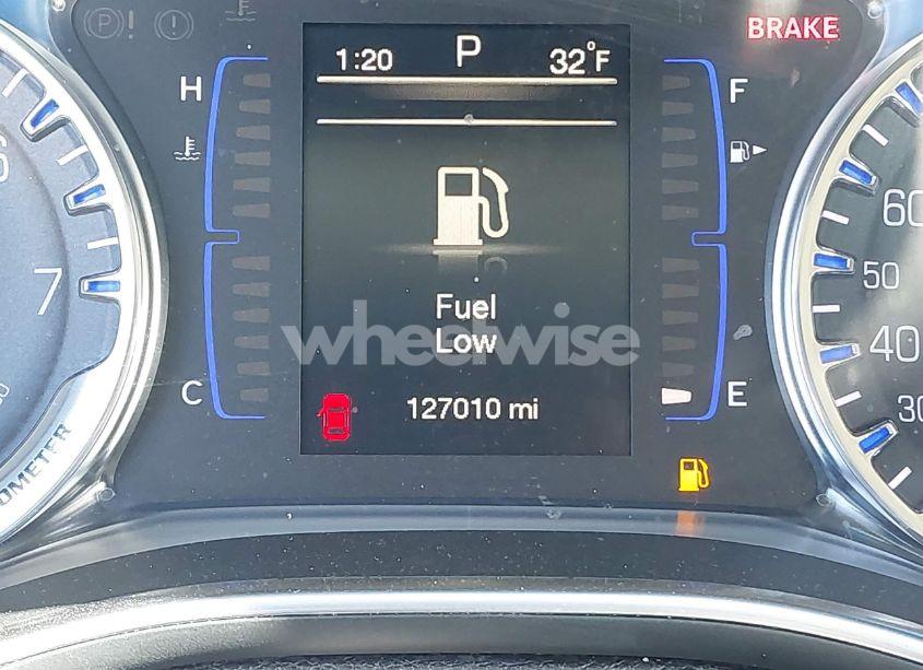 Photo 16 of 2016 Chrysler 200 LIMITED PLATINUM (VIN 1C3CCCAB0GN189384)