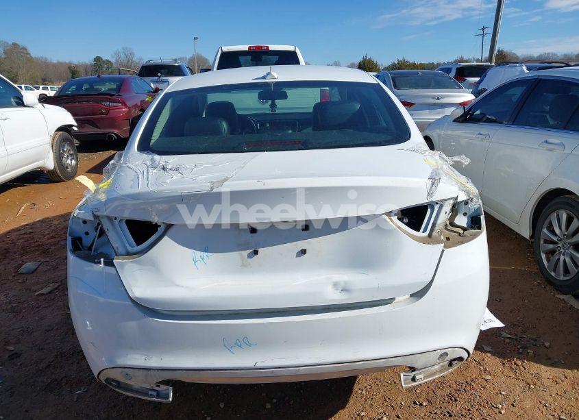 Photo 17 of 2016 Chrysler 200 LIMITED PLATINUM (VIN 1C3CCCAB0GN189384)