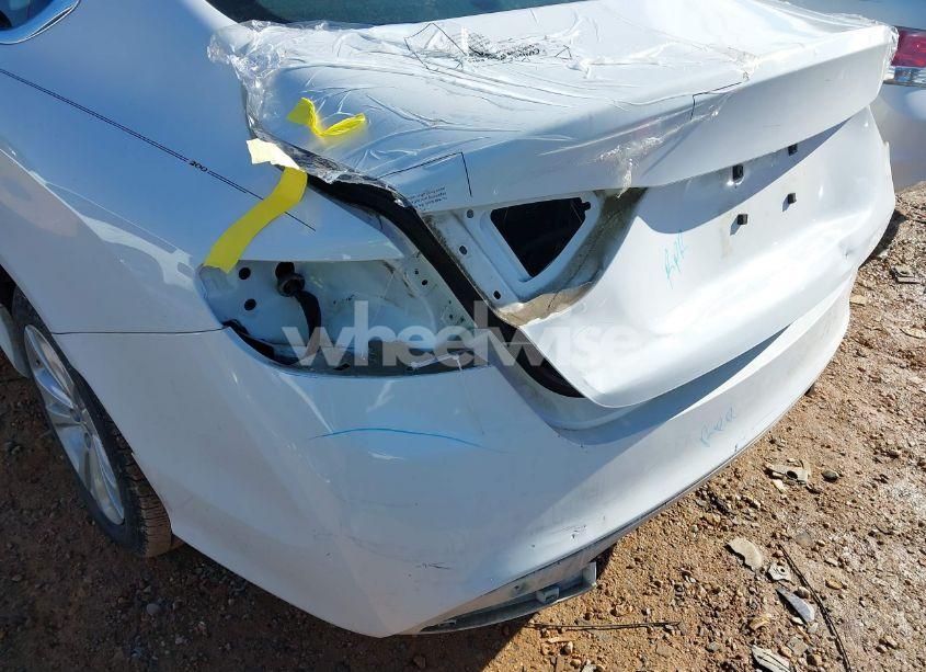 Photo 19 of 2016 Chrysler 200 LIMITED PLATINUM (VIN 1C3CCCAB0GN189384)