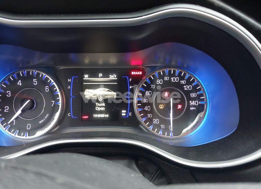 Photo 7 of 2015 Chrysler 200 LIMITED (VIN 1C3CCCAB1FN502604)