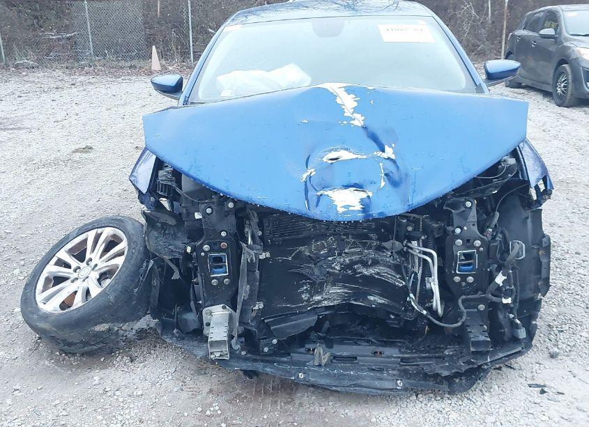 Photo 6 of 2015 Chrysler 200 LIMITED (VIN 1C3CCCAB1FN507690)