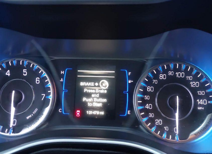 Photo 7 of 2015 Chrysler 200 LIMITED (VIN 1C3CCCAB1FN507690)