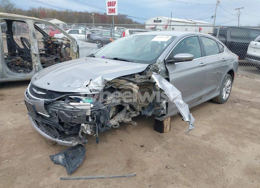 Photo 6 of 2015 Chrysler 200 LIMITED (VIN 1C3CCCAB1FN512985)