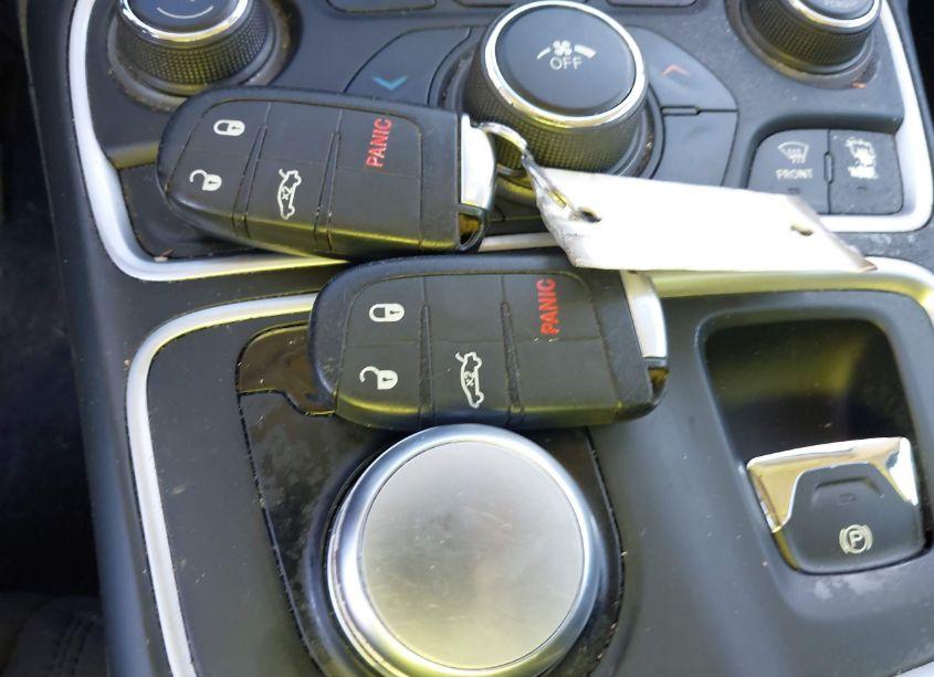 Photo 11 of 2015 Chrysler 200 LIMITED (VIN 1C3CCCAB1FN528426)