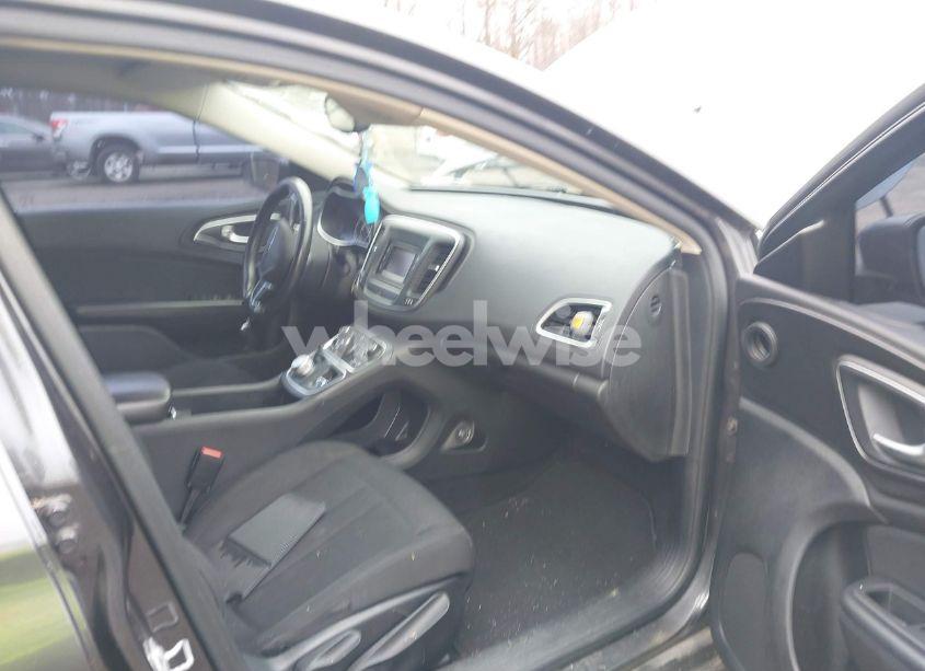 Photo 5 of 2015 Chrysler 200 LIMITED (VIN 1C3CCCAB1FN531729)