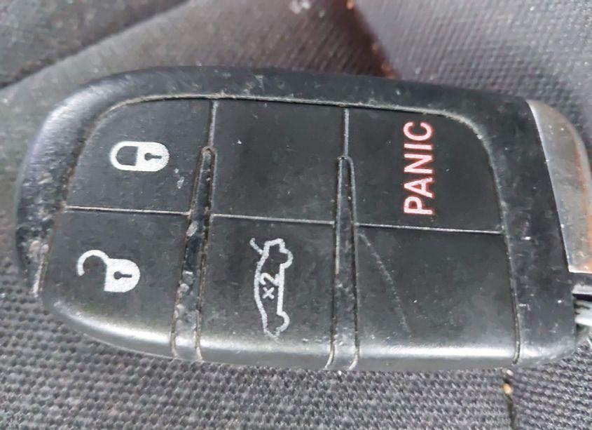 Photo 11 of 2015 Chrysler 200 LIMITED (VIN 1C3CCCAB1FN532962)