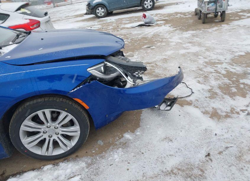 Photo 6 of 2015 Chrysler 200 LIMITED (VIN 1C3CCCAB1FN532962)