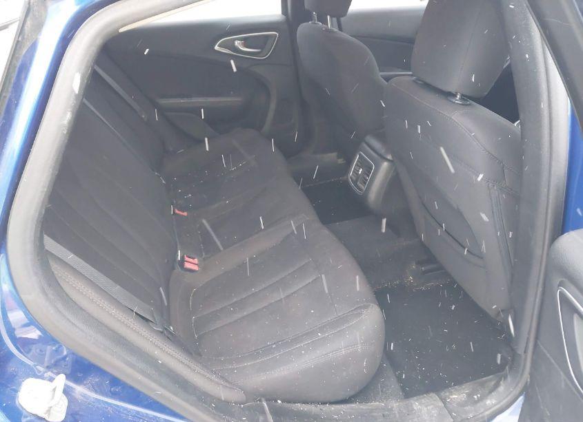 Photo 8 of 2015 Chrysler 200 LIMITED (VIN 1C3CCCAB1FN532962)