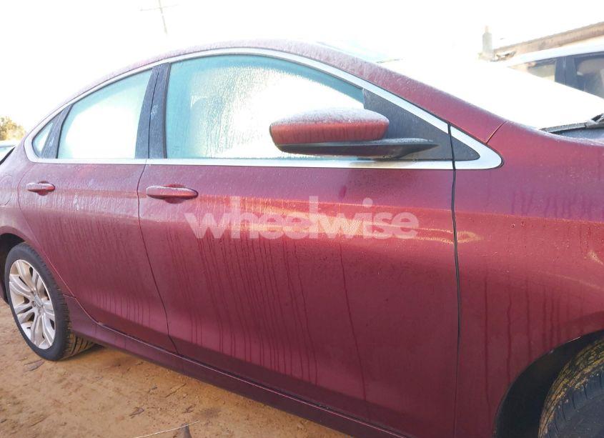 Photo 13 of 2015 Chrysler 200 LIMITED (VIN 1C3CCCAB1FN532993)