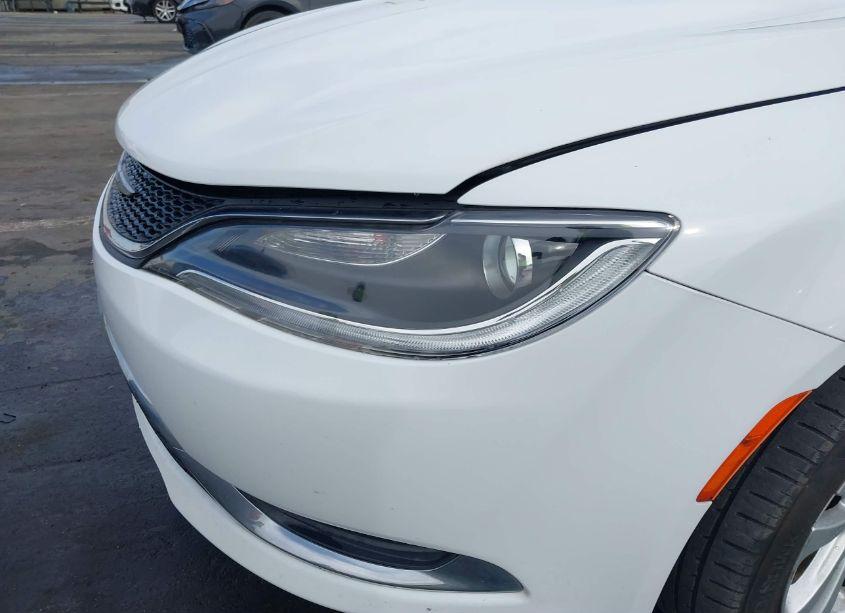 Photo 6 of 2015 Chrysler 200 LIMITED (VIN 1C3CCCAB1FN541404)