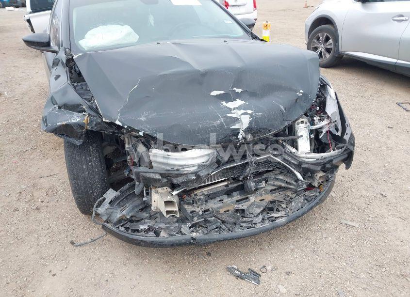 Photo 6 of 2015 Chrysler 200 LIMITED (VIN 1C3CCCAB1FN563712)