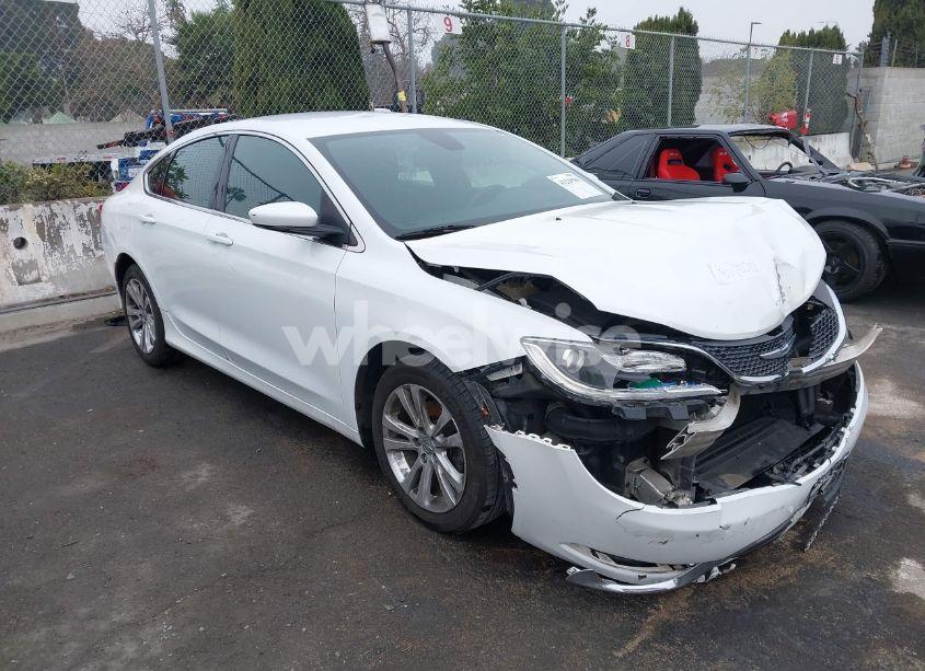 2015 Chrysler 200 LIMITED (VIN 1C3CCCAB1FN577819) main photo