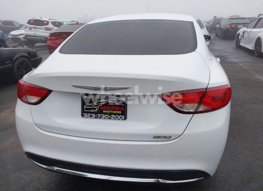 Photo 16 of 2015 Chrysler 200 LIMITED (VIN 1C3CCCAB1FN577819)