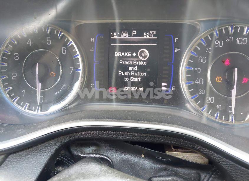 Photo 7 of 2015 Chrysler 200 LIMITED (VIN 1C3CCCAB1FN593471)