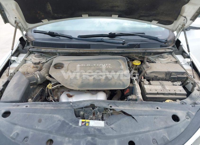 Photo 10 of 2015 Chrysler 200 LIMITED (VIN 1C3CCCAB1FN597777)