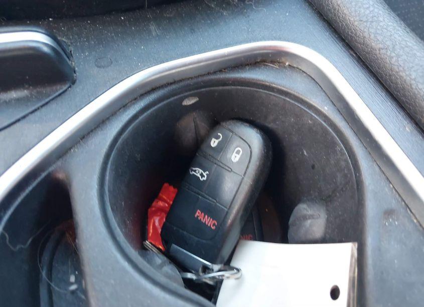 Photo 11 of 2015 Chrysler 200 LIMITED (VIN 1C3CCCAB1FN613895)