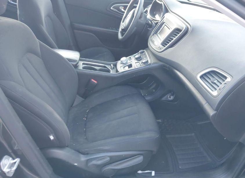 Photo 5 of 2015 Chrysler 200 LIMITED (VIN 1C3CCCAB1FN613895)