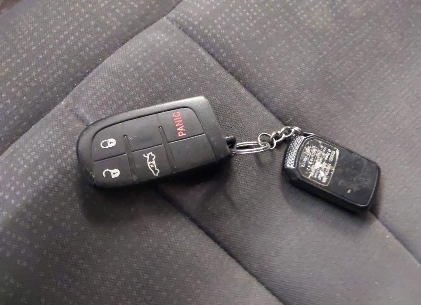 Photo 11 of 2015 Chrysler 200 LIMITED (VIN 1C3CCCAB1FN619101)