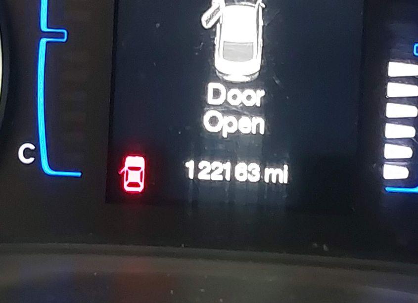 Photo 12 of 2015 Chrysler 200 LIMITED (VIN 1C3CCCAB1FN619101)