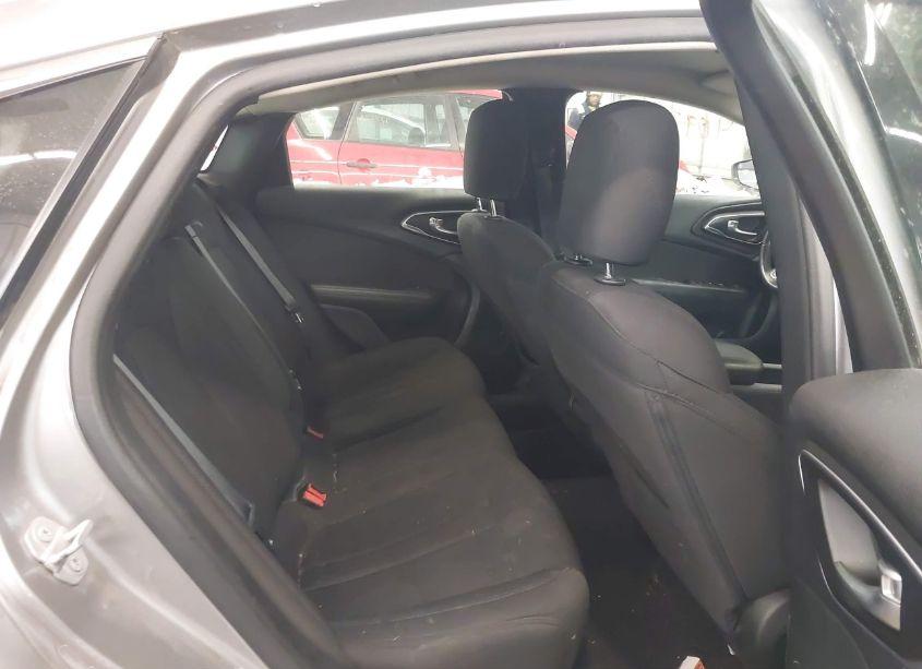 Photo 8 of 2015 Chrysler 200 LIMITED (VIN 1C3CCCAB1FN619101)