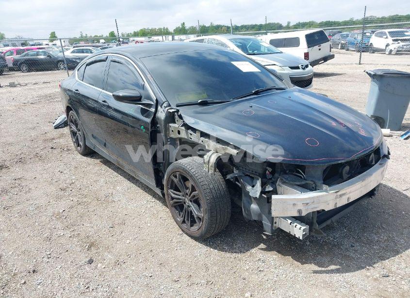 2015 Chrysler 200 LIMITED (VIN 1C3CCCAB1FN622466) main photo
