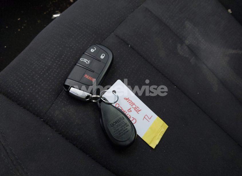 Photo 11 of 2015 Chrysler 200 LIMITED (VIN 1C3CCCAB1FN622466)