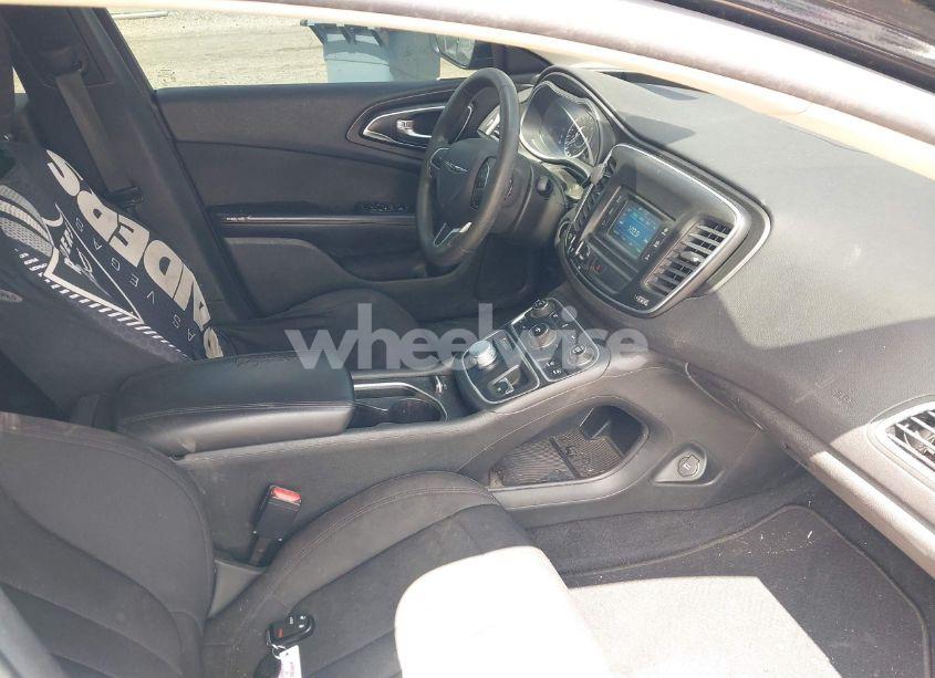 Photo 5 of 2015 Chrysler 200 LIMITED (VIN 1C3CCCAB1FN622466)