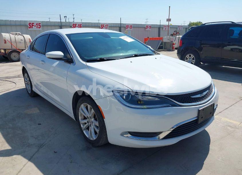 2015 Chrysler 200 LIMITED (VIN 1C3CCCAB1FN635363) main photo
