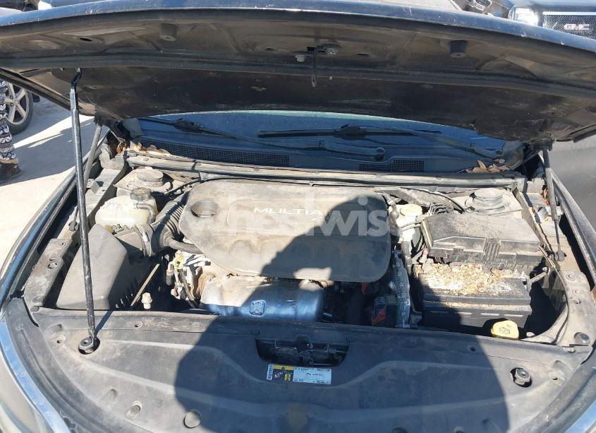 Photo 10 of 2015 Chrysler 200 LIMITED (VIN 1C3CCCAB1FN657041)