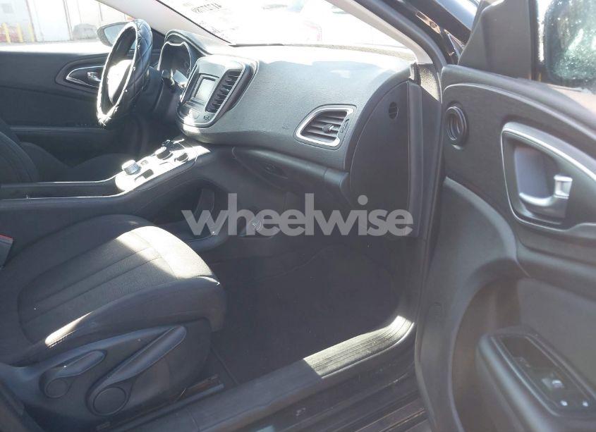 Photo 5 of 2015 Chrysler 200 LIMITED (VIN 1C3CCCAB1FN664412)