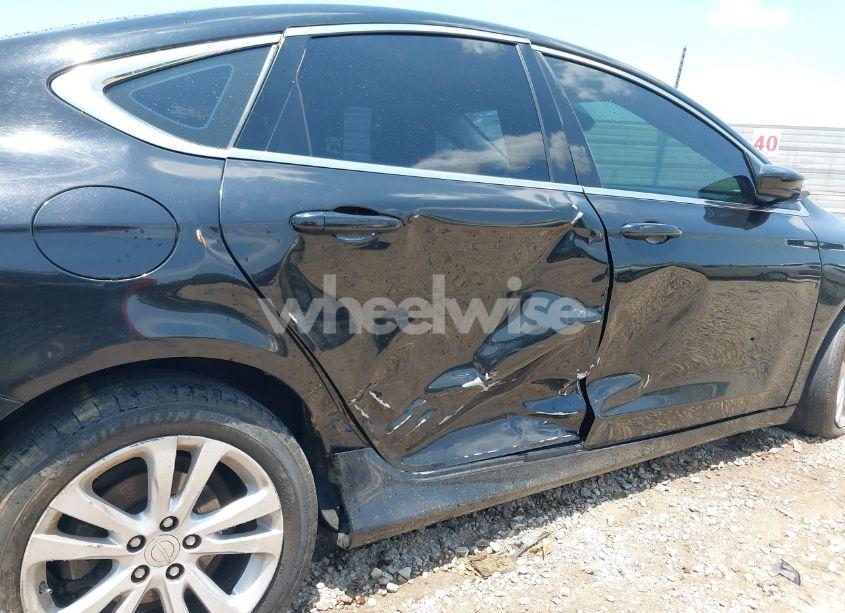 Photo 6 of 2015 Chrysler 200 LIMITED (VIN 1C3CCCAB1FN670341)