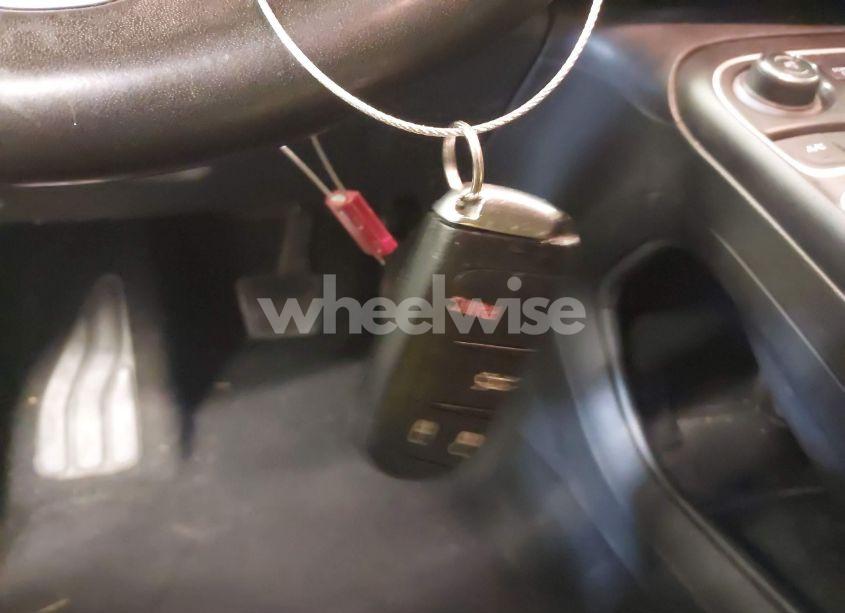 Photo 11 of 2015 Chrysler 200 LIMITED (VIN 1C3CCCAB1FN676902)