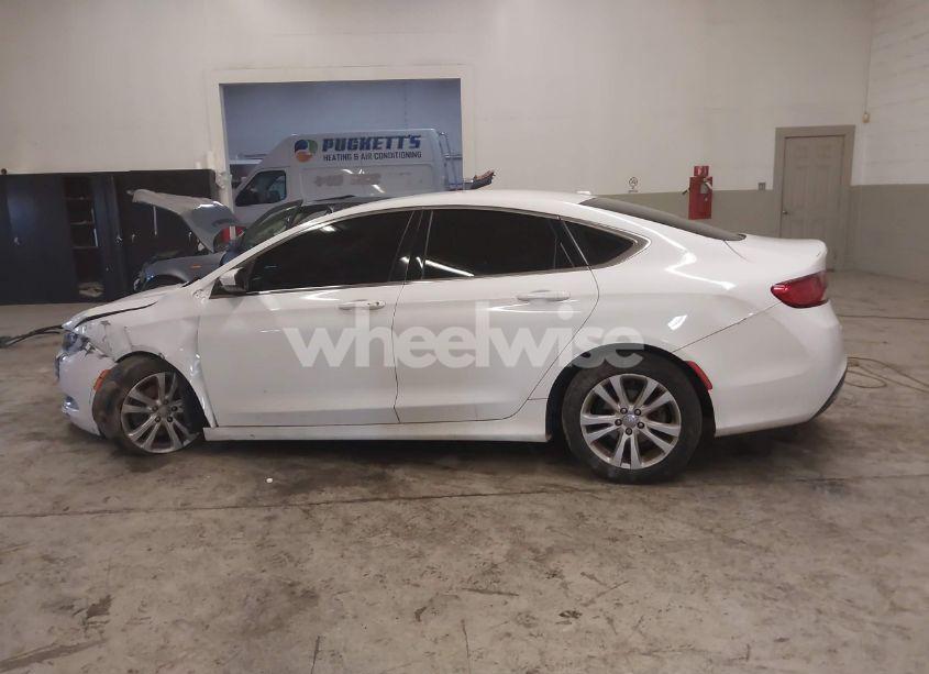 Photo 15 of 2015 Chrysler 200 LIMITED (VIN 1C3CCCAB1FN676902)
