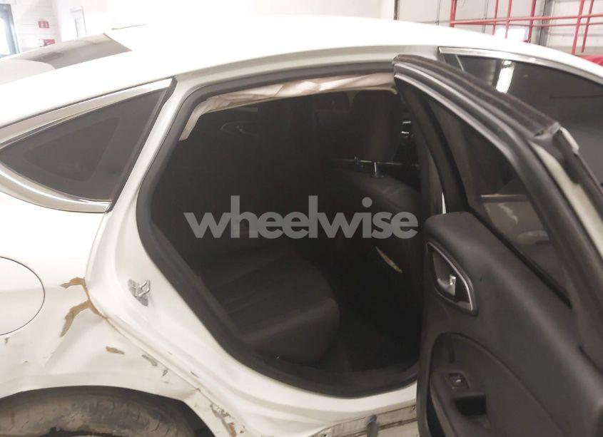 Photo 8 of 2015 Chrysler 200 LIMITED (VIN 1C3CCCAB1FN676902)