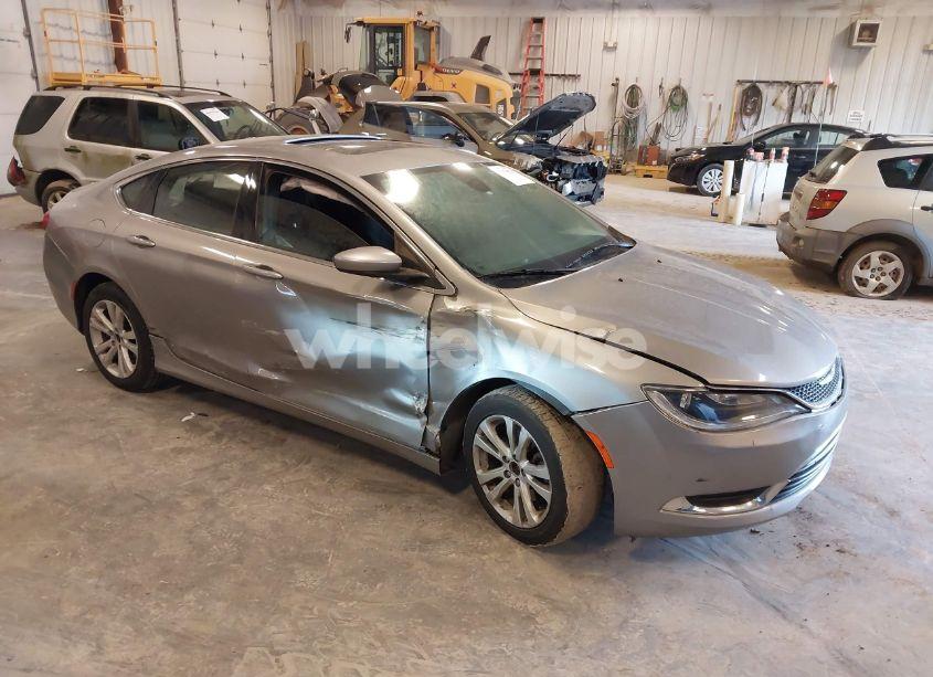 2015 Chrysler 200 LIMITED (VIN 1C3CCCAB1FN679279) main photo