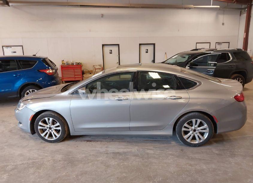 Photo 14 of 2015 Chrysler 200 LIMITED (VIN 1C3CCCAB1FN679279)
