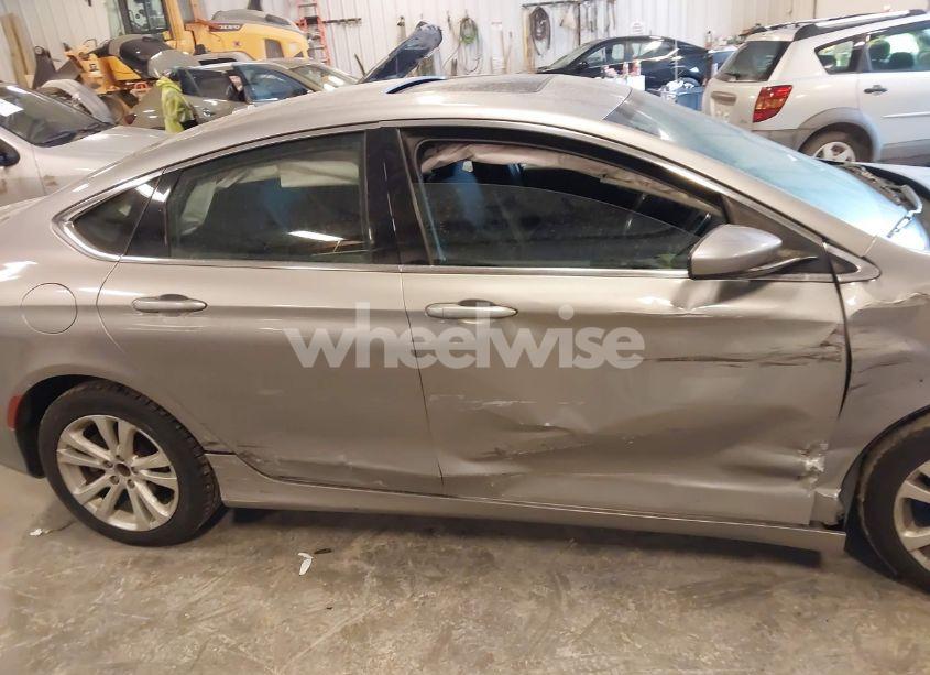 Photo 6 of 2015 Chrysler 200 LIMITED (VIN 1C3CCCAB1FN679279)