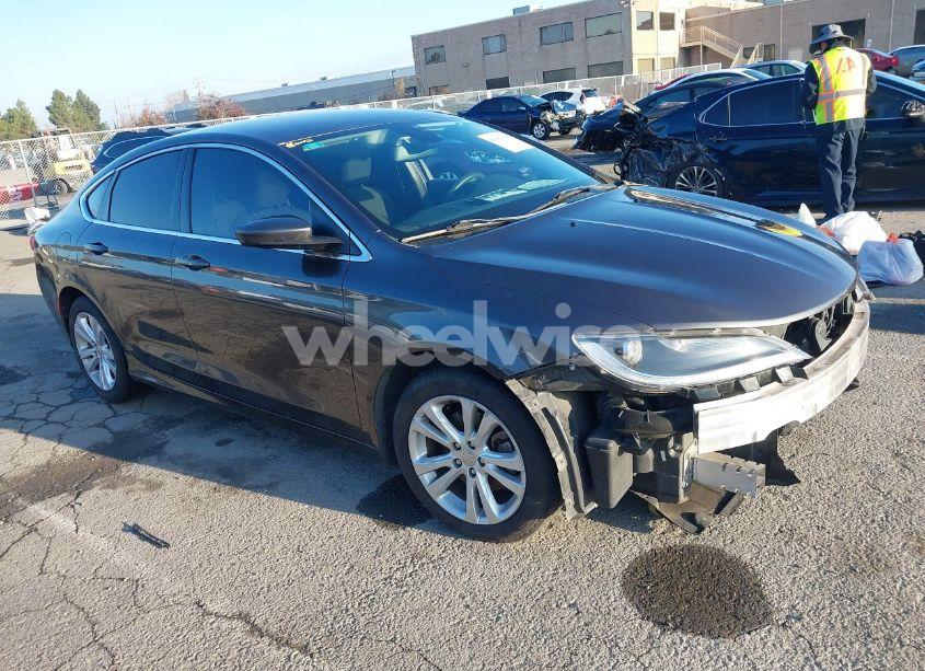 2015 Chrysler 200 LIMITED (VIN 1C3CCCAB1FN685633) main photo