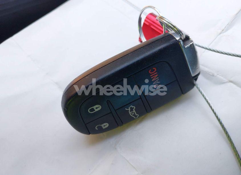 Photo 11 of 2015 Chrysler 200 LIMITED (VIN 1C3CCCAB1FN685633)