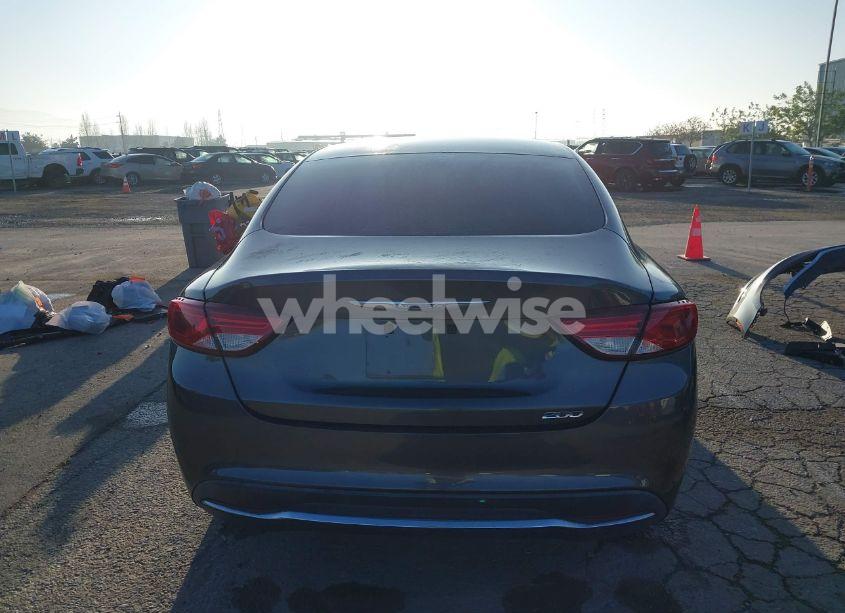 Photo 17 of 2015 Chrysler 200 LIMITED (VIN 1C3CCCAB1FN685633)