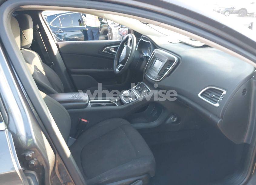 Photo 5 of 2015 Chrysler 200 LIMITED (VIN 1C3CCCAB1FN685633)