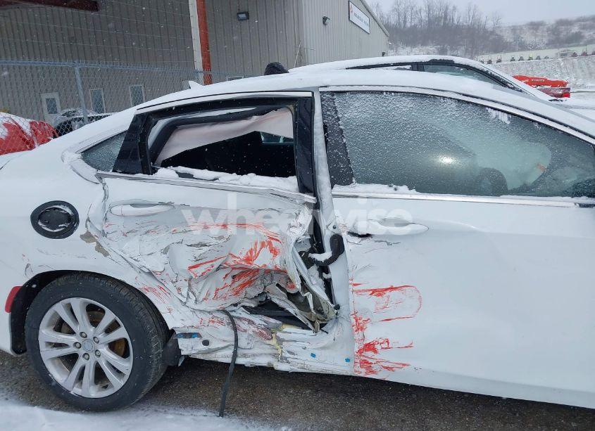 Photo 6 of 2015 Chrysler 200 LIMITED (VIN 1C3CCCAB1FN689021)