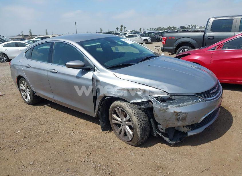 2015 Chrysler 200 LIMITED (VIN 1C3CCCAB1FN701975) main photo