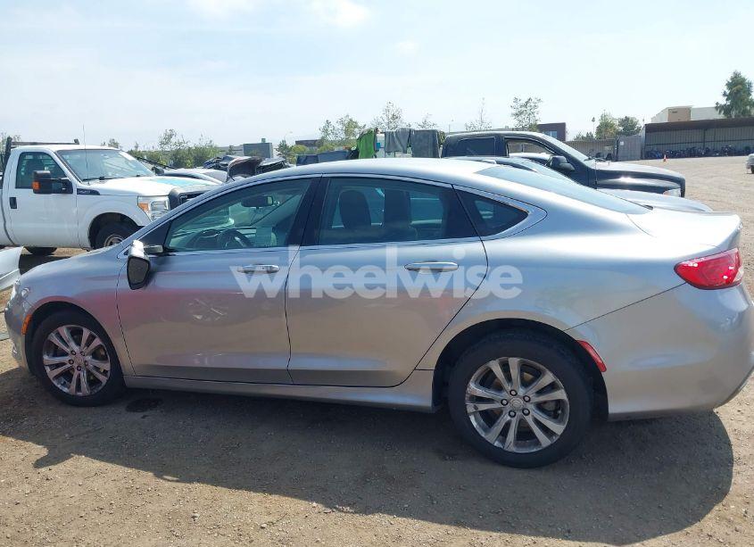 Photo 14 of 2015 Chrysler 200 LIMITED (VIN 1C3CCCAB1FN701975)