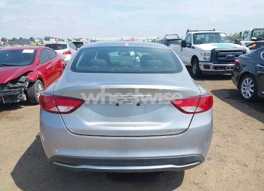Photo 16 of 2015 Chrysler 200 LIMITED (VIN 1C3CCCAB1FN701975)
