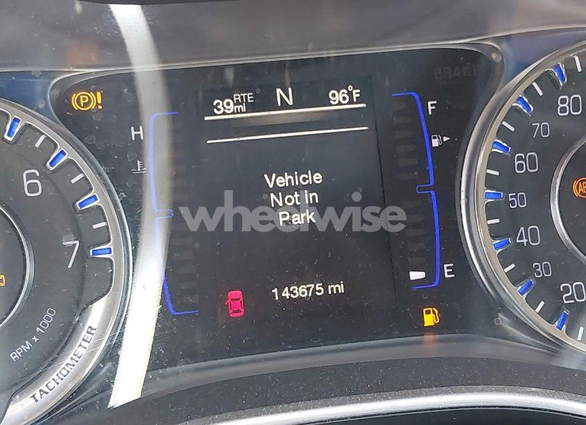 Photo 7 of 2015 Chrysler 200 LIMITED (VIN 1C3CCCAB1FN724656)