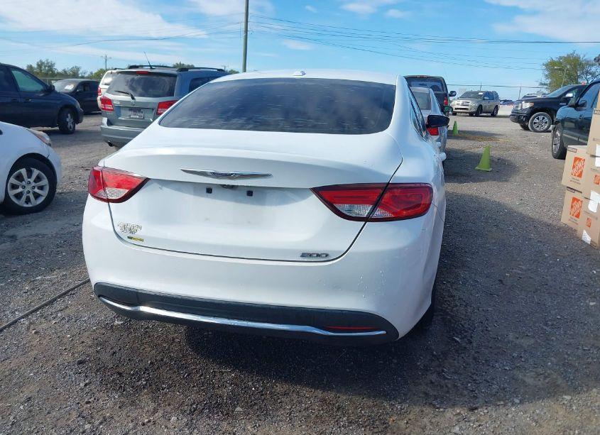 Photo 16 of 2015 Chrysler 200 LIMITED (VIN 1C3CCCAB1FN743658)