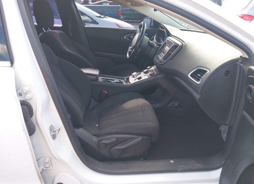 Photo 5 of 2015 Chrysler 200 LIMITED (VIN 1C3CCCAB1FN743658)