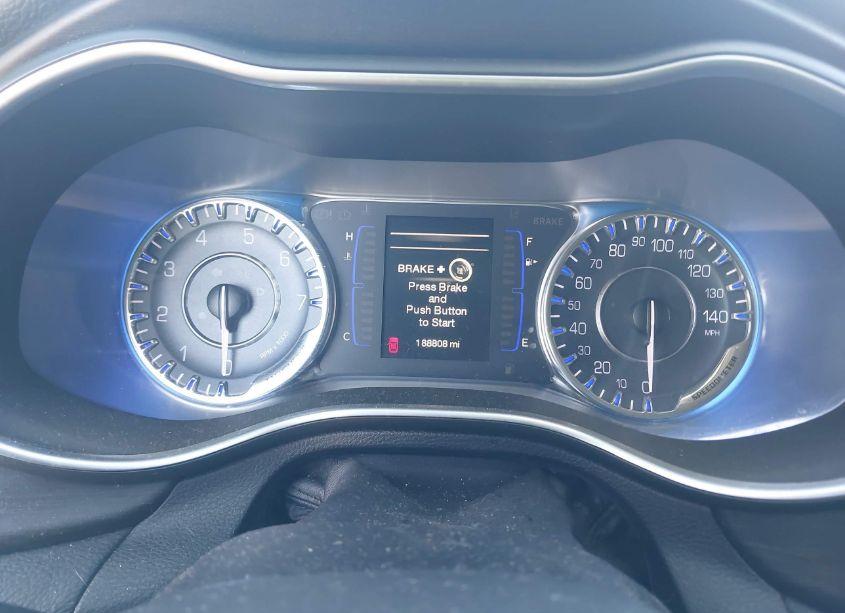 Photo 7 of 2015 Chrysler 200 LIMITED (VIN 1C3CCCAB1FN744468)